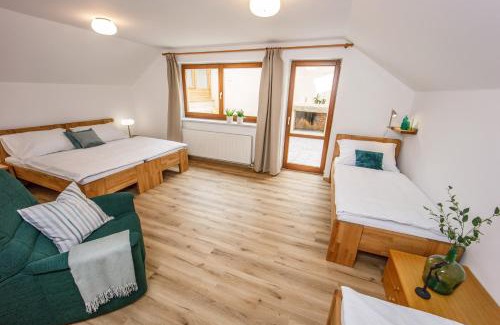 Novy Saldorf-Sedlesovice Apartment | Family-Friendly Vinařský Apartmán Špalek - Rated 9.5/10