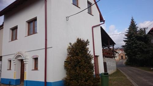 Mutenice House | Top-Rated Vinařství Miroslav Jambor: Family & Pet Friendly