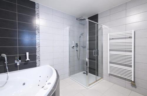 Zajeci Hotel | Experience Vinařství U Kapličky with Spa and Ocean Views