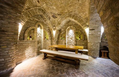 Villany Hotel | Vinatus Pince: Top-Rated Stay with Family-Friendly Amenities