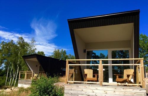 Falkenberg Municipality Apartment | Discover Vinbergs Stugby: Pet-Friendly Retreat with Breakfast