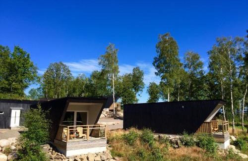 Falkenberg Municipality Apartment | Discover Vinbergs Stugby: Pet-Friendly Retreat with Breakfast