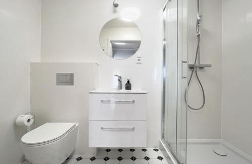 Darlowko Apartment | Charming Vincent Apartamenty in Darłówek with Ocean Views