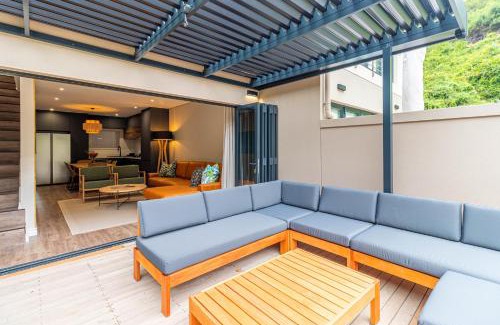Wilderness Apartment | Vinci - Vibrant Retreat in Heart of Wilderness