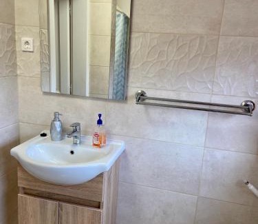 Kormend House | Top-Rated Vincze Vendégház: Perfect for Family Getaways