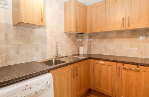 Martock Cottage | Vine Lodge