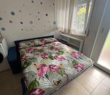 San Benedetto di Lugana Apartment | Vinessa- Appartamento e piscina Peschiera