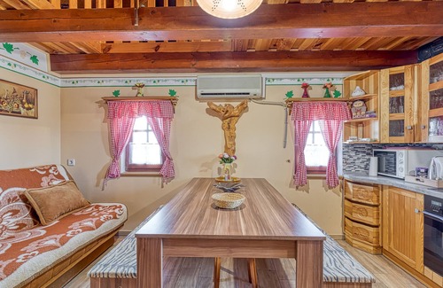 Majsperk House | Idyllic Vineyard Cottage with Lake View in Cirkulane, Slovenia