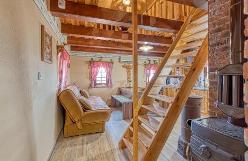 Majsperk House | Family-Friendly Vineyard Cottage Vesna with Lake Views