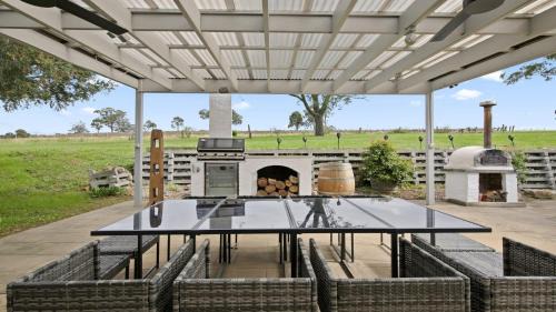 Pokolbin House | 'Vineyard Escape Farm Stay'
