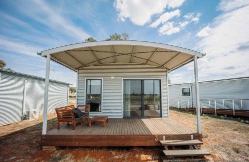 Cornella Apartment | Experience Vineyard Views at Shiraz Republic - Top Rated Stay