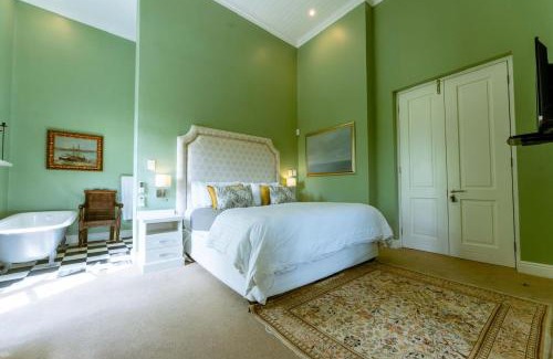 Riebeek Kasteel House | Vineyard Views Country House: Family-Friendly Retreat