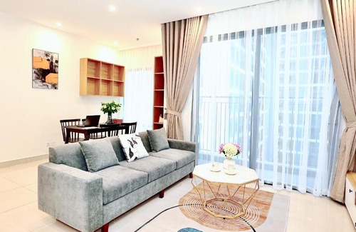 Tu Liem Apartment | Elevate Your Stay at Vinhomes Smart City with Private Beach