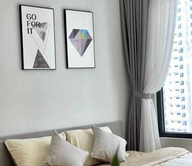 Tu Liem Apartment | Vinhomes Smart City: Top-Rated Retreat with All Amenities