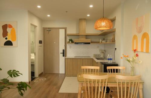 Tu Liem Apartment | Vinhomes Smart City Rare 1,5BR Apt Best Deal for Long-Term Guests