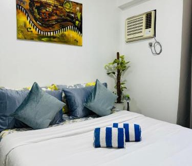 Phil-Am Apartment | Trendy Vinia Infinity Studio: WiFi, Netflix & Pool Access