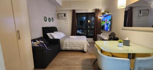 Phil-Am Apartment | Vinia Studio for 3Pax