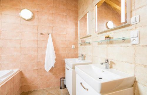 Rakovnik Apartment | Top-Rated Vinný Apartmán Rakovník with Hot Tub & Family Friendly