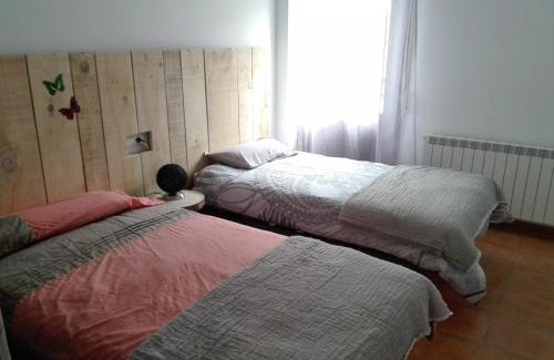 Sojuela Apartment | Inviting Vino Montaña: Family-Friendly Stay with Netflix