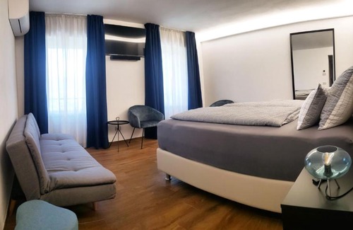 Fosdinovo Bed & Breakfast | Vinomare Guesthouse: Rated 9.7/10 with Oceanfront Views