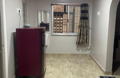 Vadapalani Apartment | Cozy Vinoth Home Stay with Pet & Child-Friendly Amenities