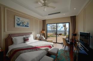 Loc Ha Villa | Relax at Meliá Vinpearl Cua Sot Beach Resort - 5-Star Retreat