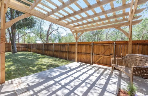 Tech Terrace House | Exceptional Vintage 2-Bedroom Gem in Tech Terrace
