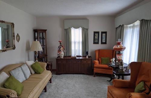 Burlington House | Cozy 2-Bedroom Retreat with Expansive Yard Space