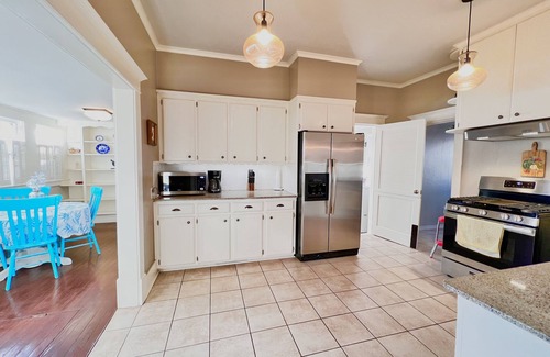 El Reno House | Guest Rated 10/10: Vintage 66 Hoff House Family Escape