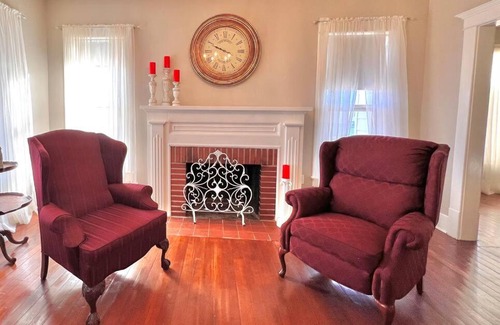 El Reno House | Discover Vintage 66: Hoff House of El Reno for Families