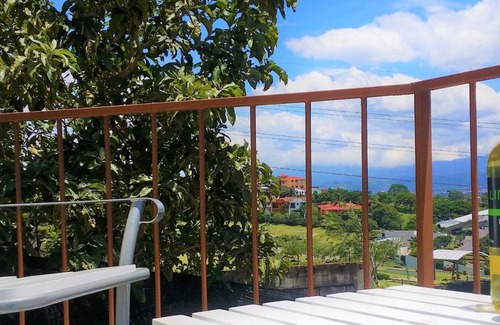 Guachipelin Apartment | Vintage 2BR Apt with Great Views & Pet-Friendly Amenities