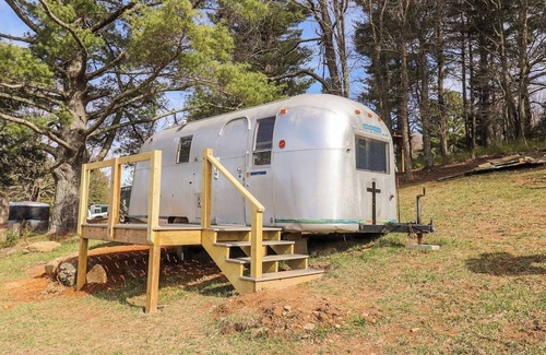 Floyd House | Vintage Camper in Floyd VA!