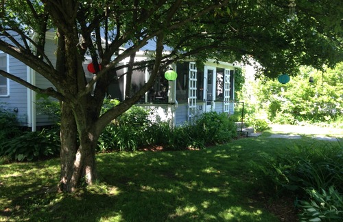 Ogunquit Cottage | Timeless Elegance with Oceanfront Amenities Await You