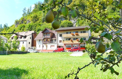 Goessweinstein Apartment | Unforgettable Stay at Vintage Baker's House LISSI, 9.6 Rating