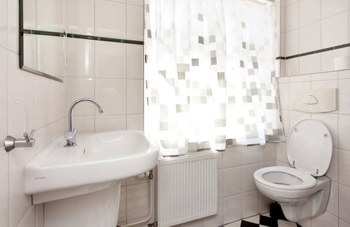 Bemelen House | Vintage Farmhouse in Bemelen with Forest near