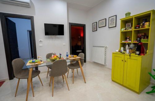 Catanzaro Lido Apartment | Vintage Home: Pet-Friendly Oasis with Oceanfront Views