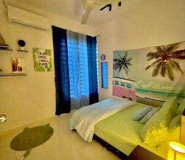 Hutan Kampung House | Vintage Houze: Pool, Wi-Fi & Netflix with 9.4/10 Rating