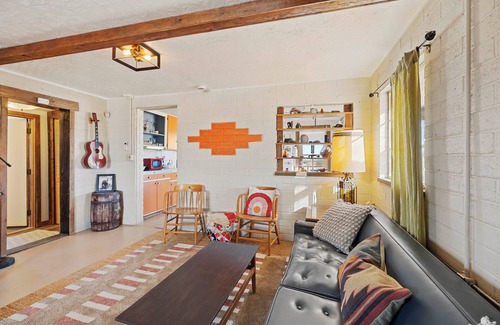 Wonder Valley Cabin | Vintage Joshua Tree Park Gem! Old Dale Ranch Retreat on private 5 acres.