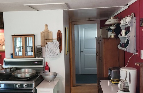Frontenac Cottage | Idyllic Lake Cottage Retreat with Pool & Ocean Views