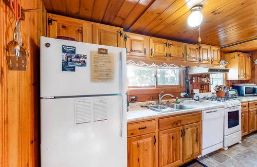 Greenville House | Scenic Lakefront Cabin with Private Dock & Pebble Beach
