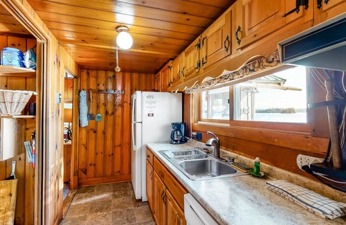 Greenville House | Scenic Lakefront Cabin with Private Dock & Pebble Beach