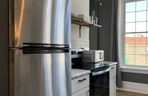 Vinton Apartment | Historic Downtown Vinton: Remodeled Apartment with Breakfast