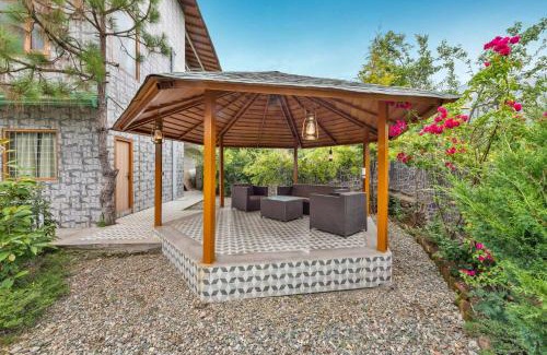 Bhagtpura Villa | Pet-Friendly Getaway at StayVista Vintage Retreat