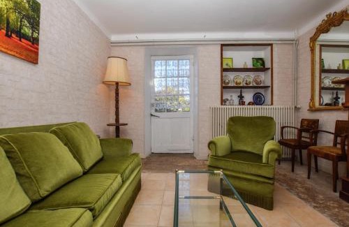 Montfaucon House | Inviting Holiday Home Perfect for Nature Lovers