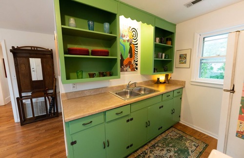 Lee's Summit Apartment | Vintage Space: Steps from Downtown Lee Summit, Family Friendly