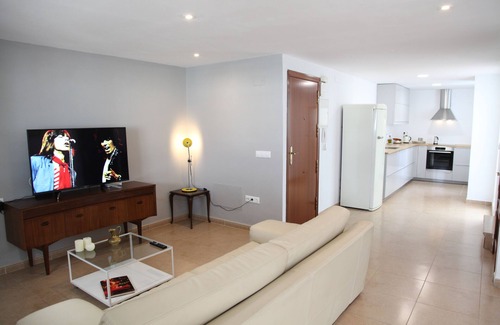 Marbella Apartment | Vintage Penthouse with Ocean Views and Pool Access