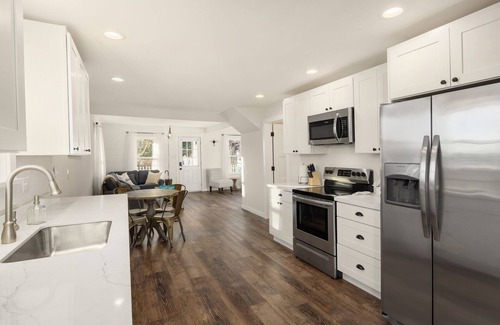 Snohomish House | Historic Vintage Trail House: Family-Friendly Retreat