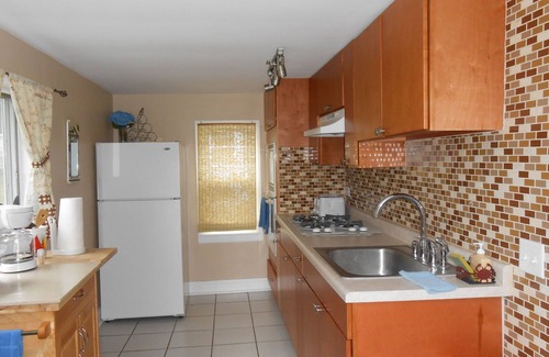 South Haven House | Vinzos Properties: Family-Friendly Retreat with Spa & Hot Tub