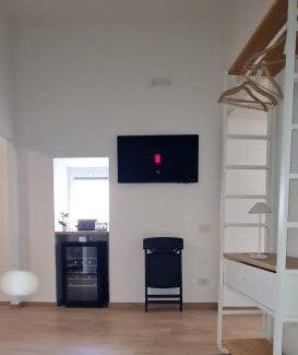 Ercolano Apartment | Pet-Friendly Retreat at Viola Casa Vacanze - Rated 9.7/10