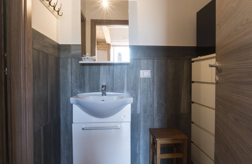 Mascali House | Viola nel Parco: Family-Friendly with Pool and Dining